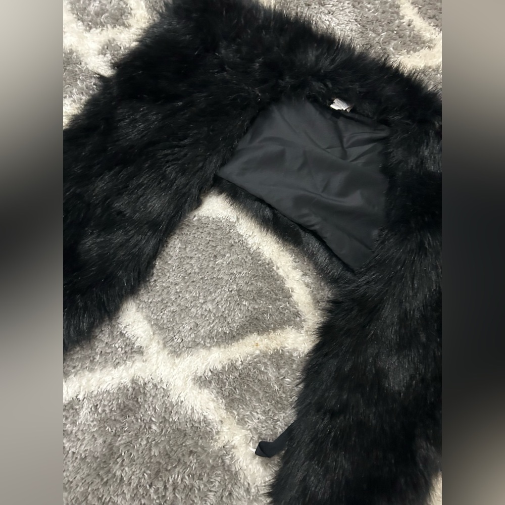 Black faux fur shawl